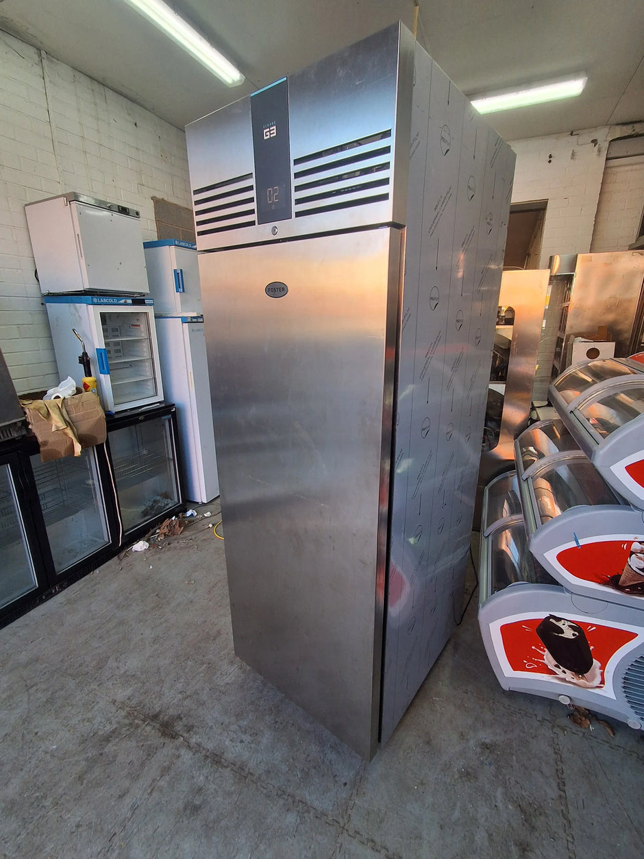 upright commercial fridge