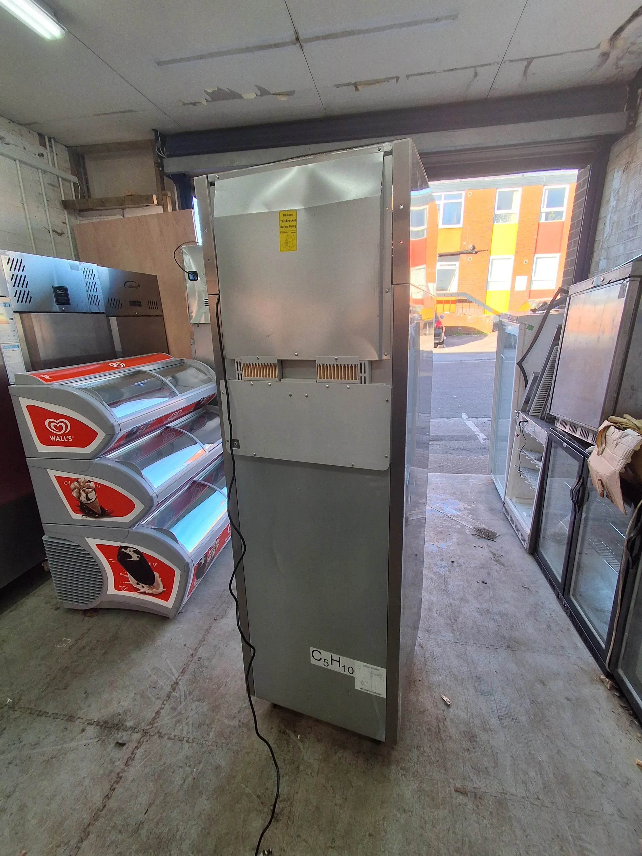 professional kitchen equipment