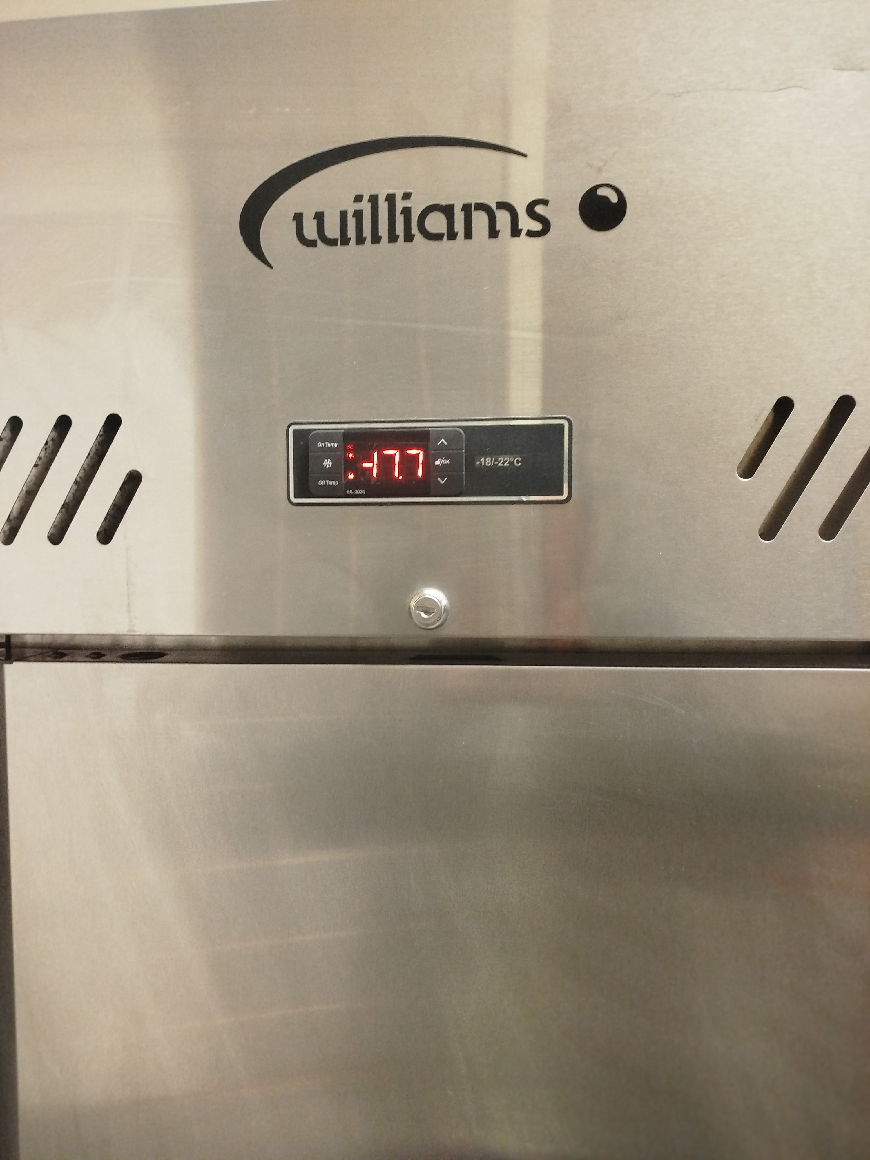 Commercial Freezer | Williams Single Door Upright
