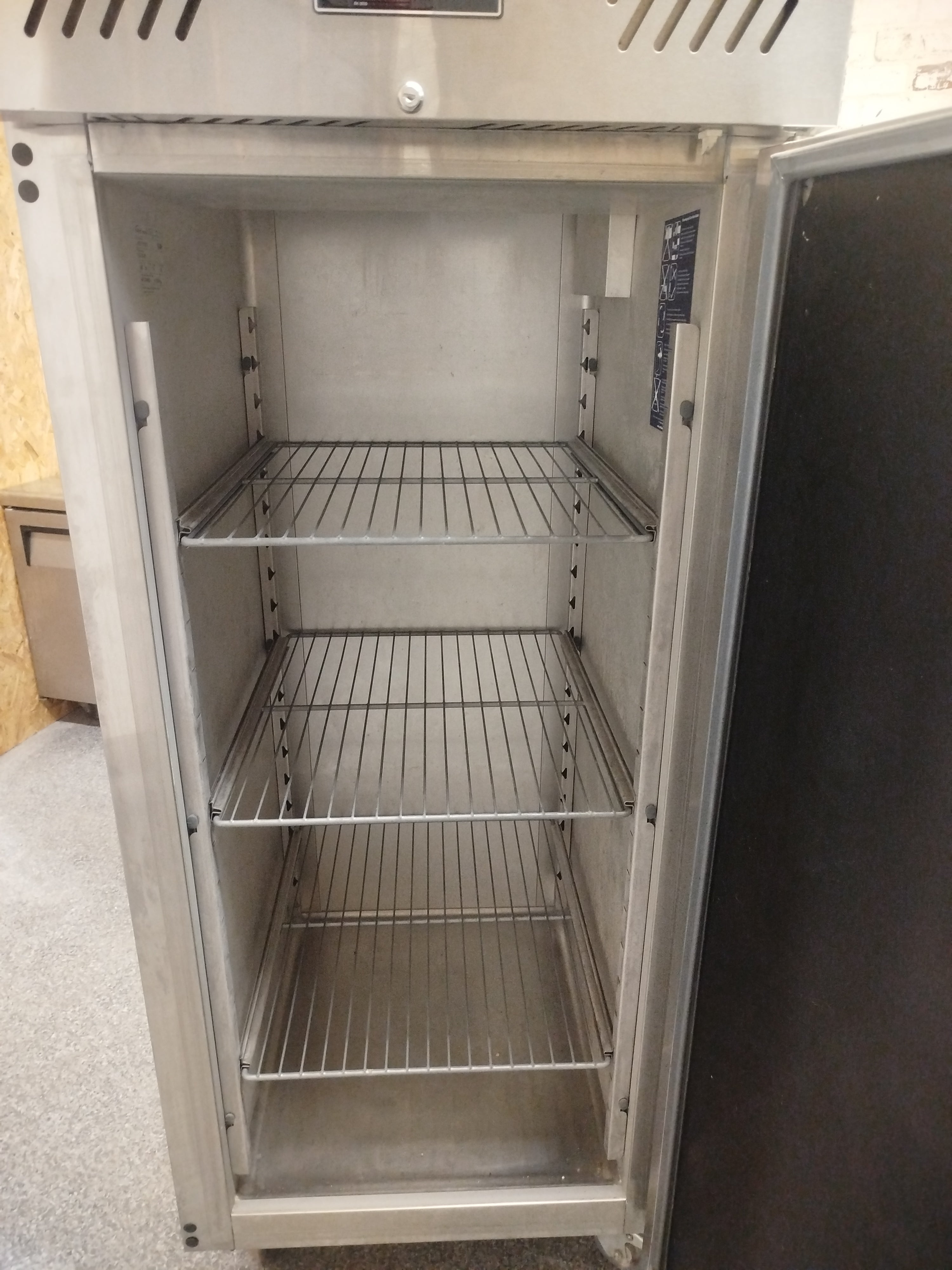 Commercial Freezer | Williams Single Door Upright